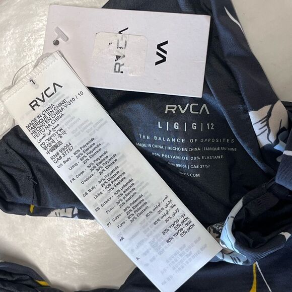 NWT RVCA | Junior's Standard Rylie Knot Bikini TOP Iron L - Picture 6 of 6